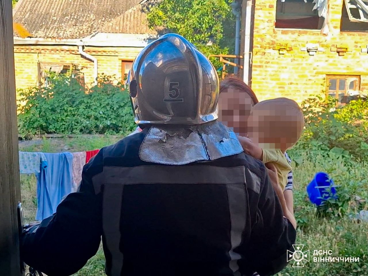 У Барі рятувальники врятували 71-річного чоловіка, який не зміг відчинити двері квартири