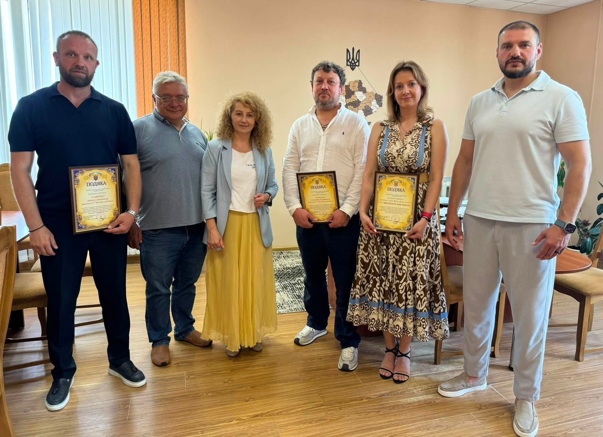 Шаргородська громада отримала гуманітарну допомогу з Франції: лікарні передали сучасне обладнання