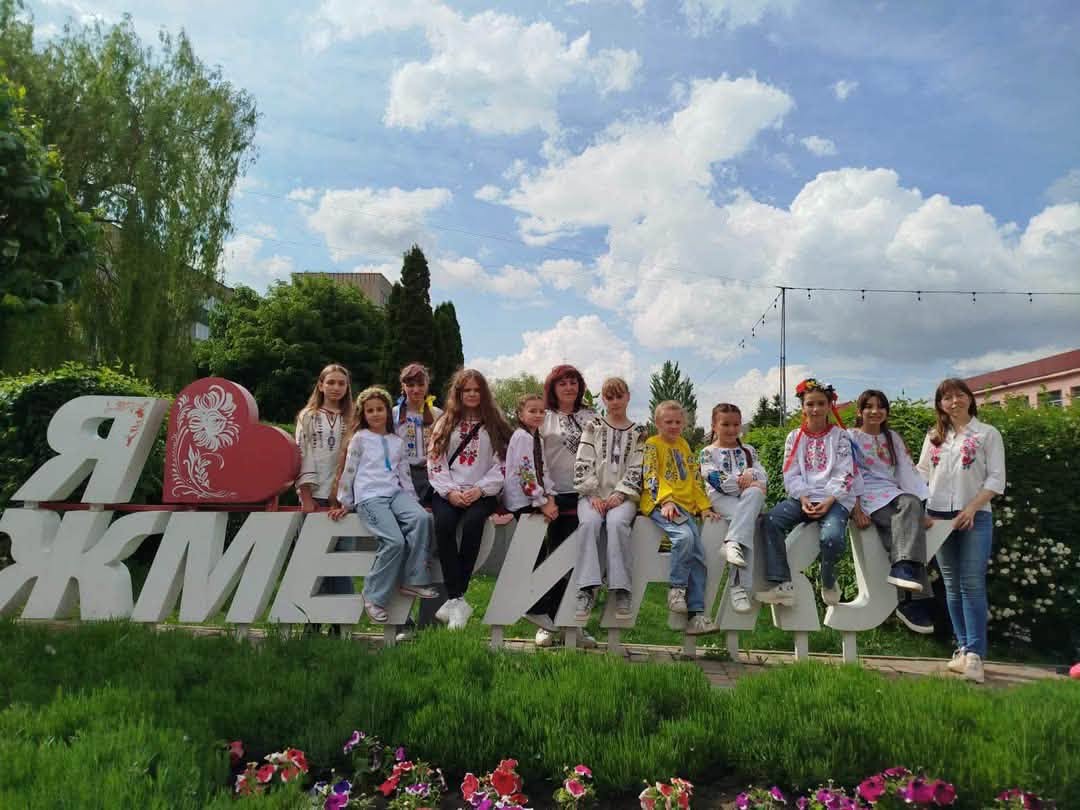 Благодійний концерт до 10-річчя: у Жмеринці театр «Дійство» збиратиме допомогу для військових
